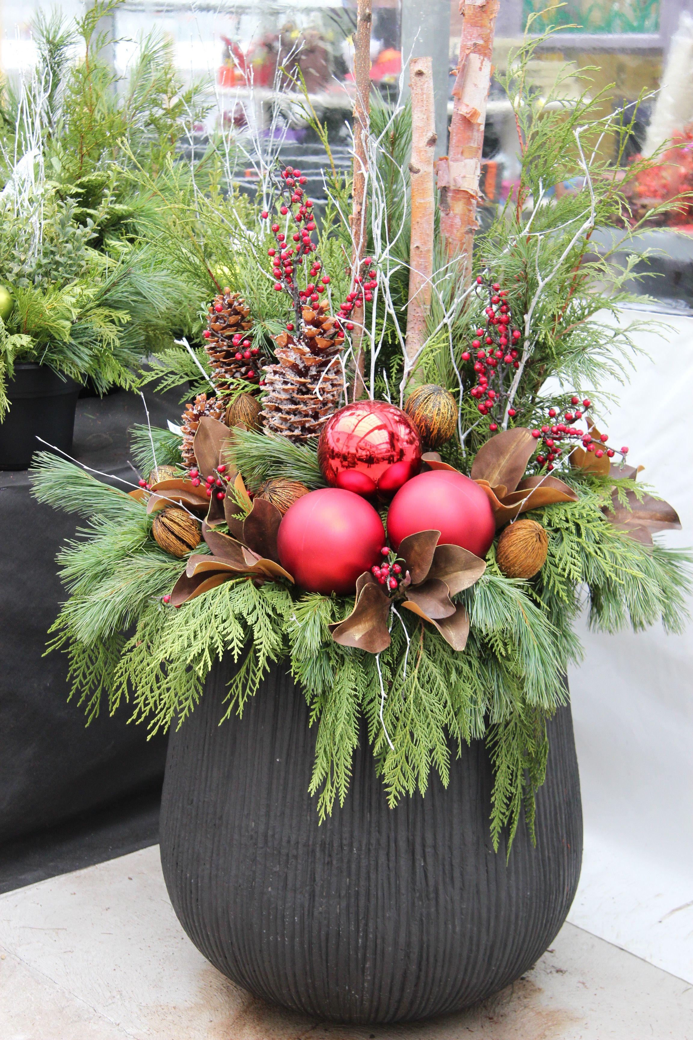 DIY Christmas Foliage Decor RI Landscaper 855RILAWNS