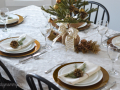 Simple-Gold-Christmas-Table-by-The-DIY-Mommy-4