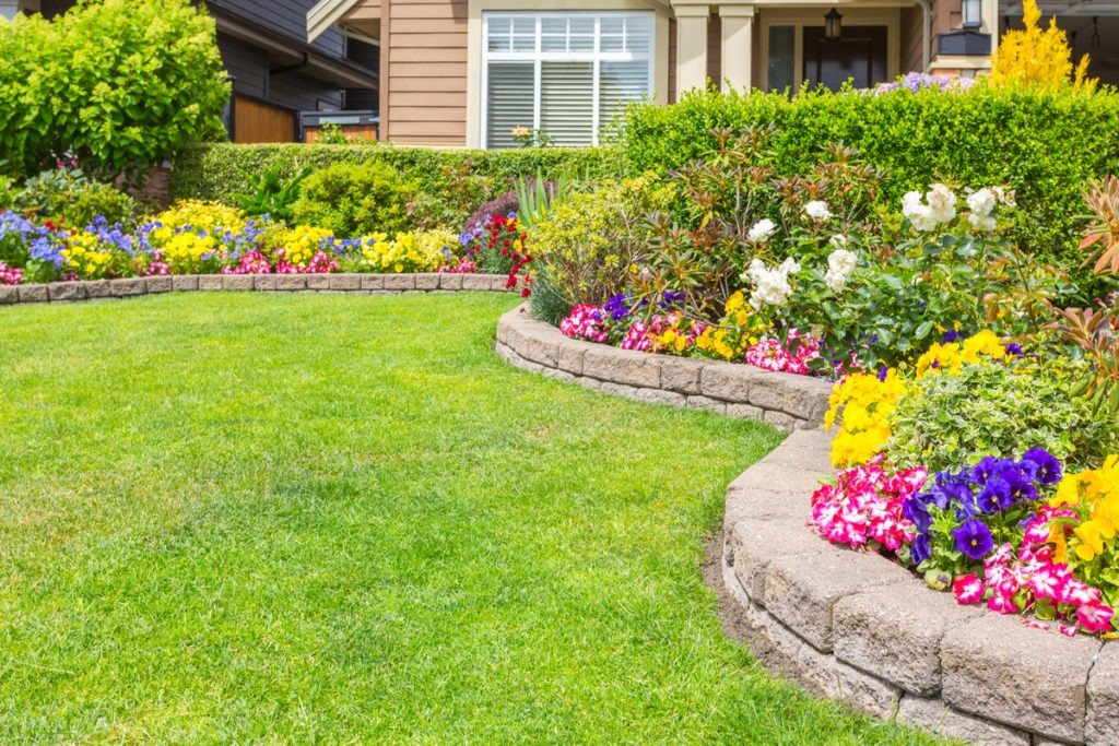 Three Easy Tips For Maintaining A Healthy Landscape
